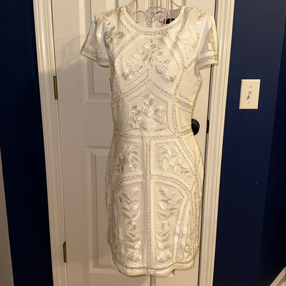 Lulu White Sequin and Embroidered Bodycon Dress Medium